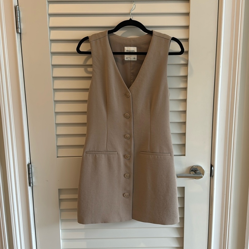 Abercrombie & Fitch vest dress